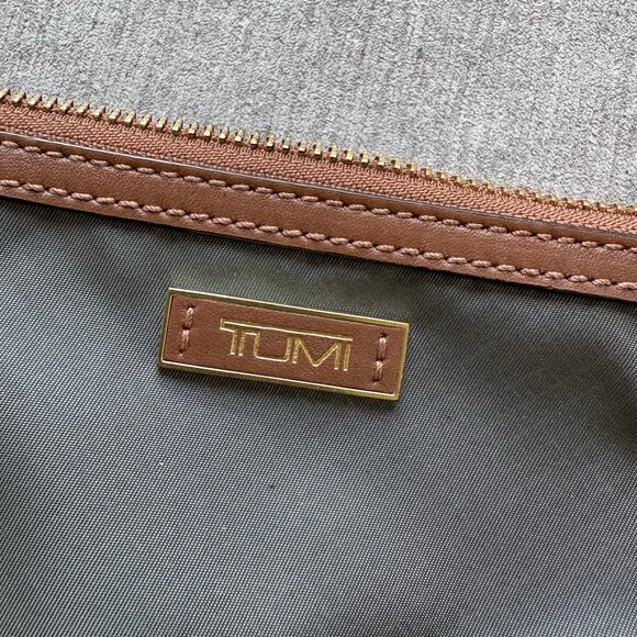 Tumi Wristlet - Picture 2 of 8